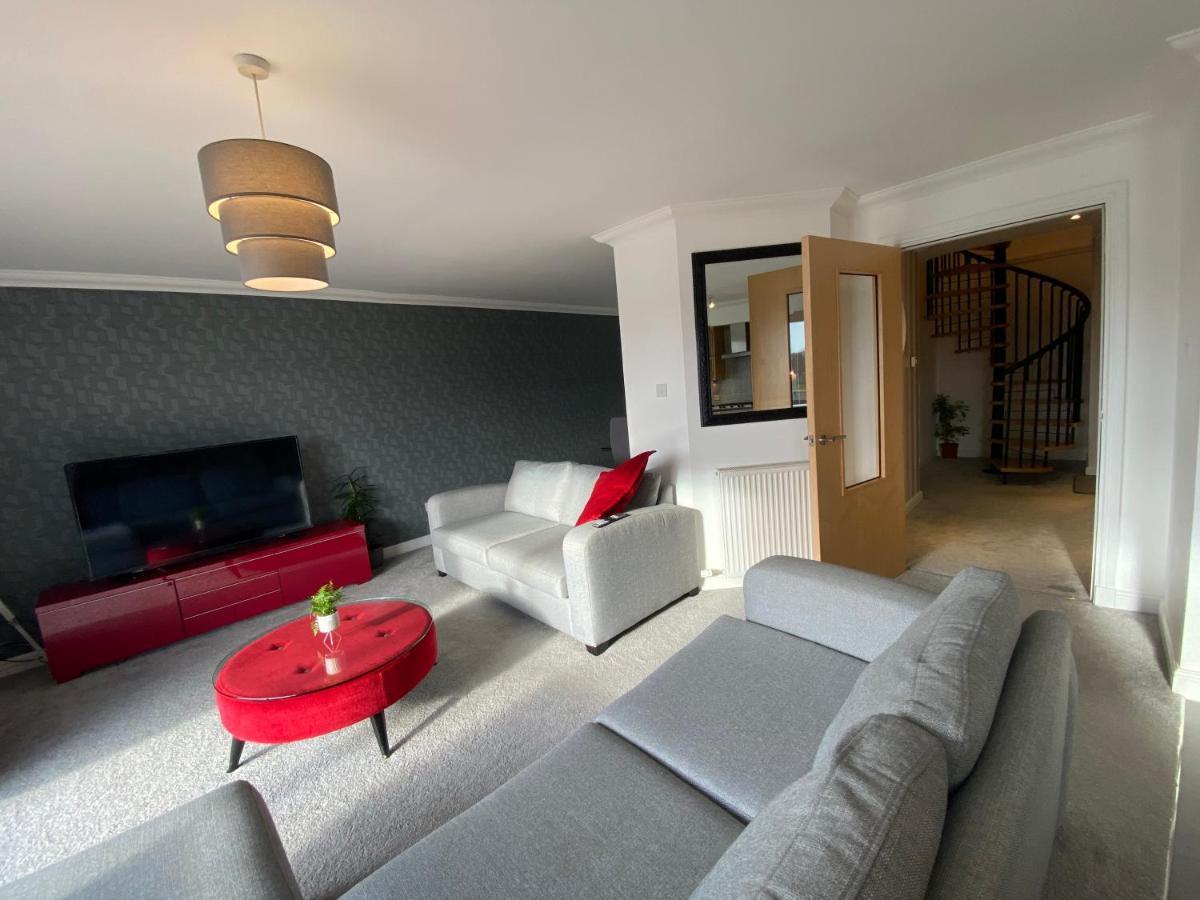 The Duplex Nairn- Spacious 3 Bedroom With Sunny Balcony Exterior photo