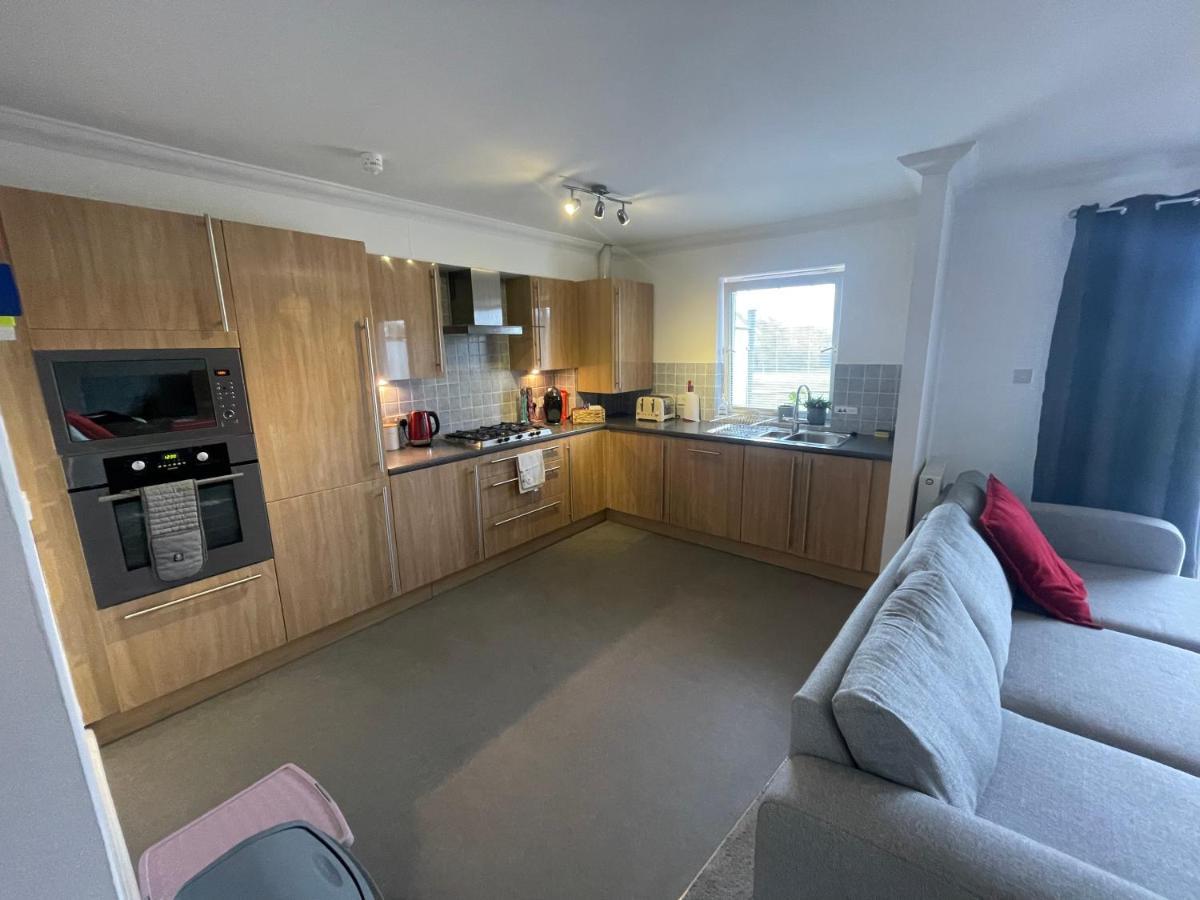 The Duplex Nairn- Spacious 3 Bedroom With Sunny Balcony Exterior photo